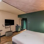 Novotel