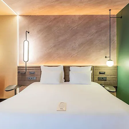 Novotel Hotel 4*