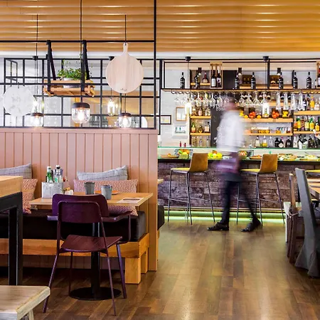 Отель Novotel 4*