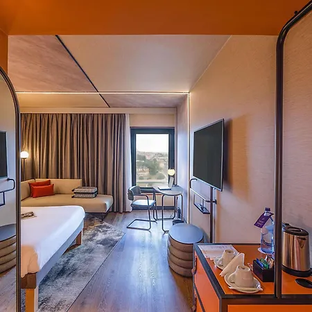 Ξενοδοχείο Novotel 4*